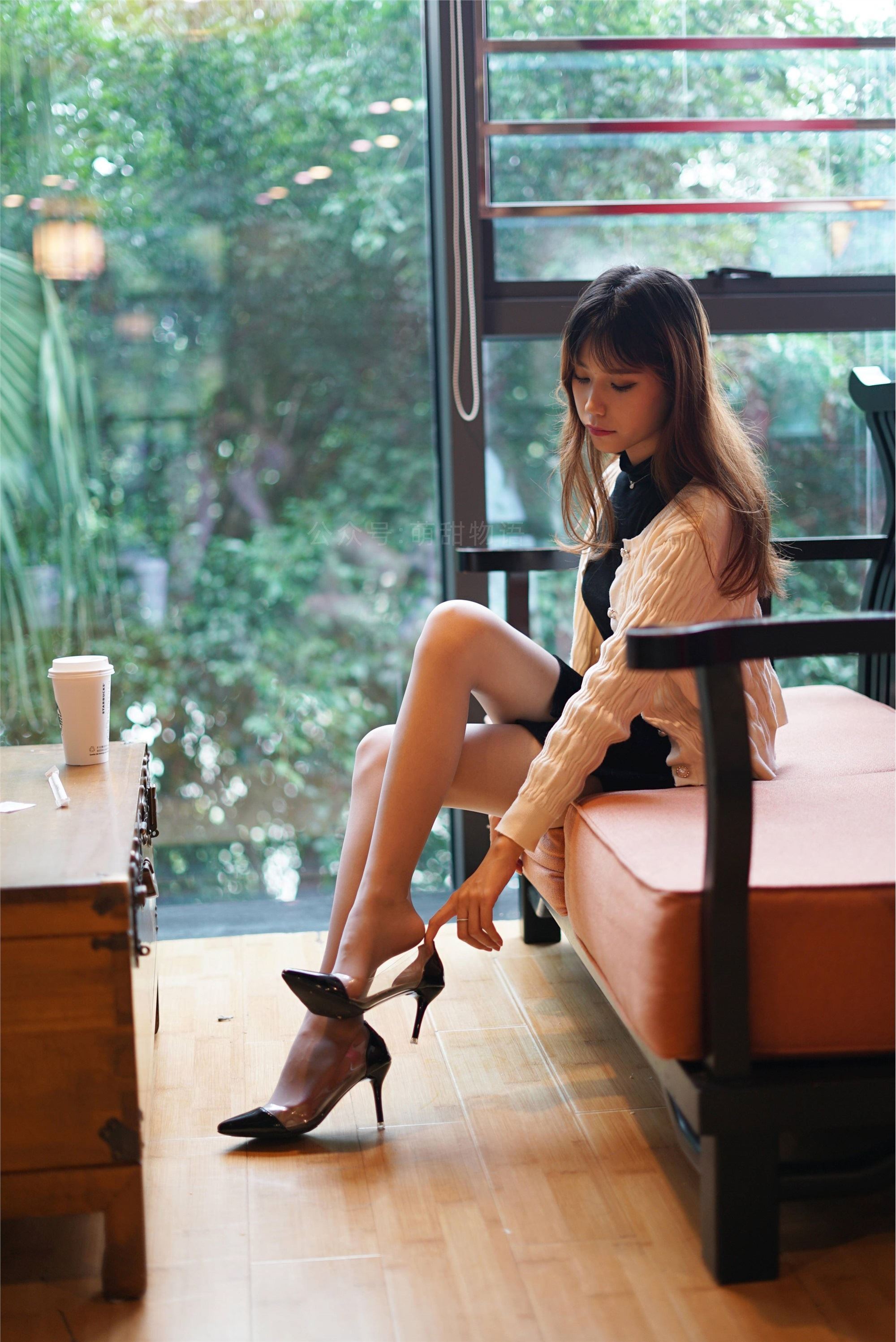 萌甜物语 XM111《白色小披肩-琪琪》